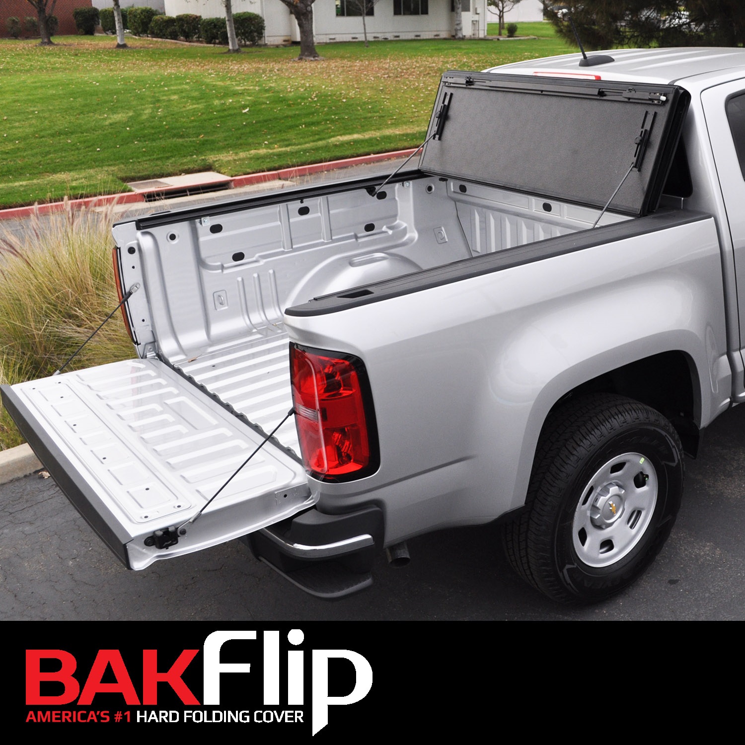 BAK Industries BAK Industries 162125 Truck Bed Cover Fits 15 Canyon Colorado