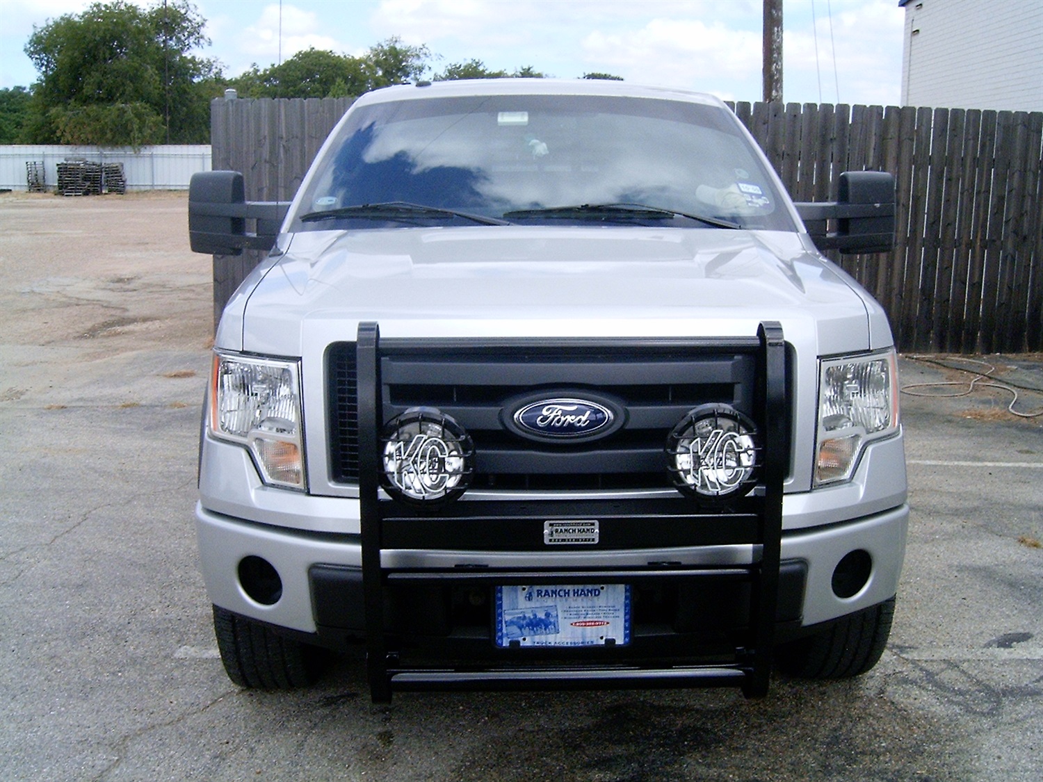 Ranch Hand PBF09HBL1 Push Bar 09-13 Ford F-150 F150 Retains Factory Tow 