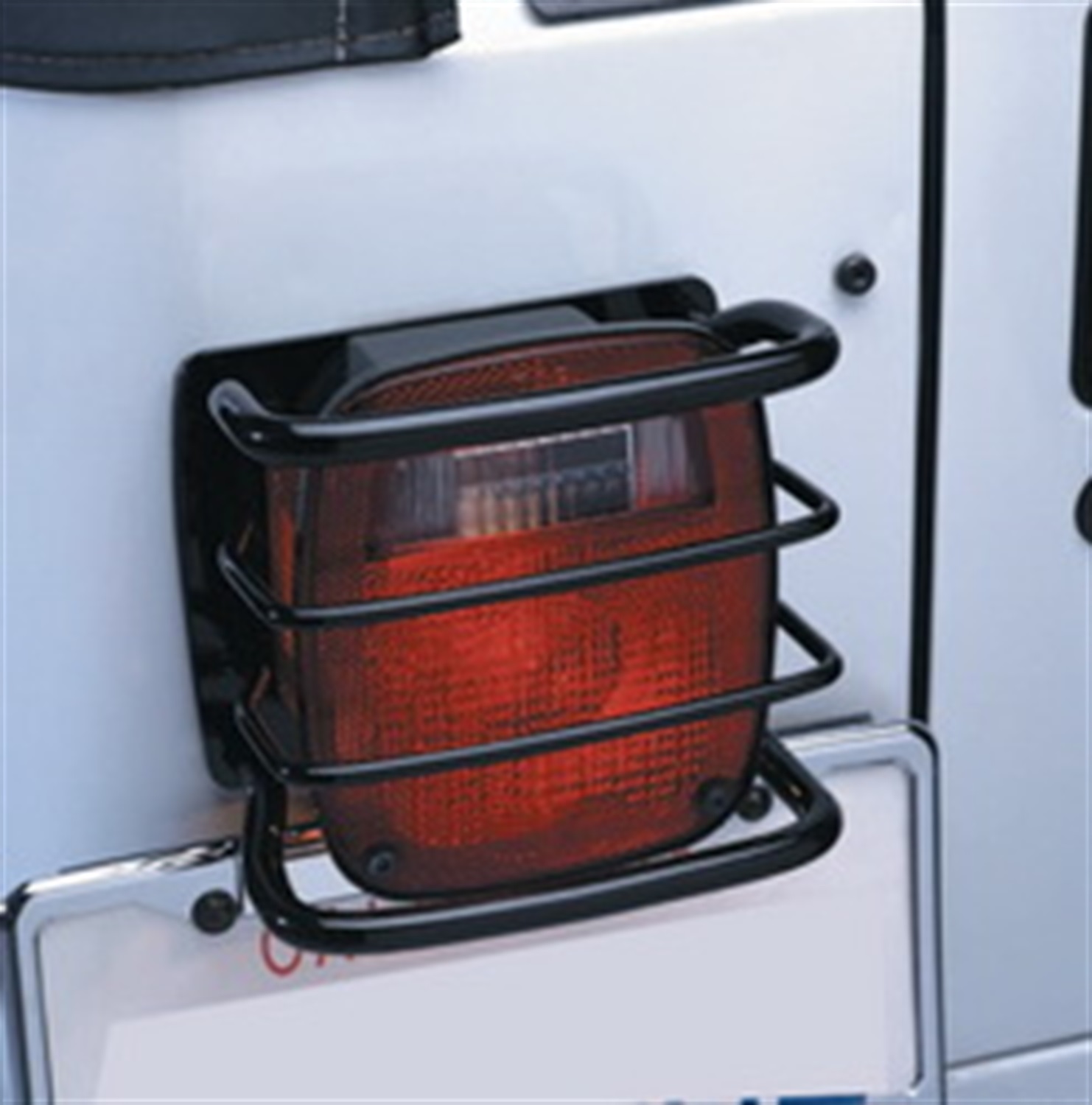 Smittybilt Smittybilt 8660 Euro Taillight Guard